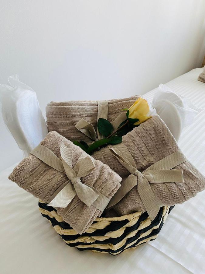 City Vibes Apartment Букурещ Екстериор снимка