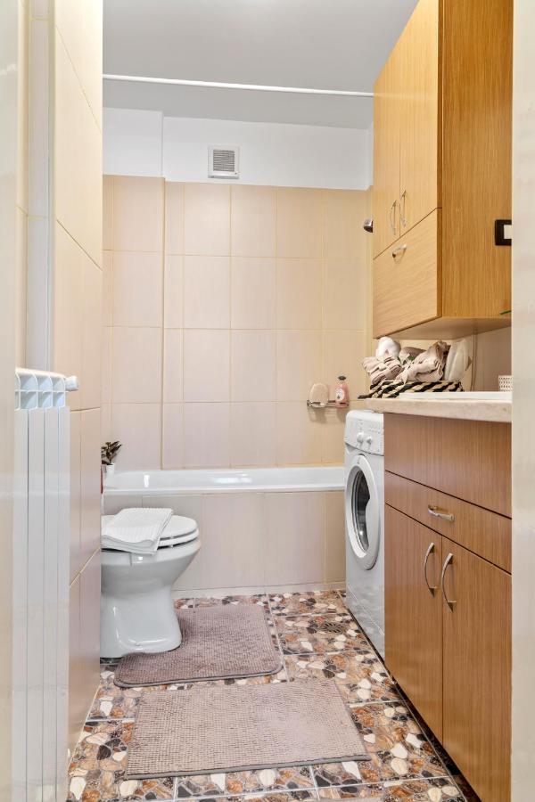 City Vibes Apartment Букурещ Екстериор снимка