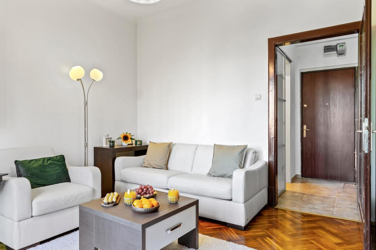 City Vibes Apartment Букурещ Екстериор снимка